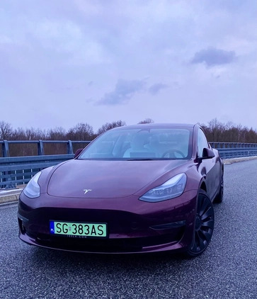 Tesla Model 3 cena 200000 przebieg: 17600, rok produkcji 2022 z Gliwice małe 277